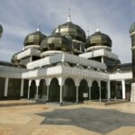 Comment visiter la magnifique mosquée de cristal de Malaisie