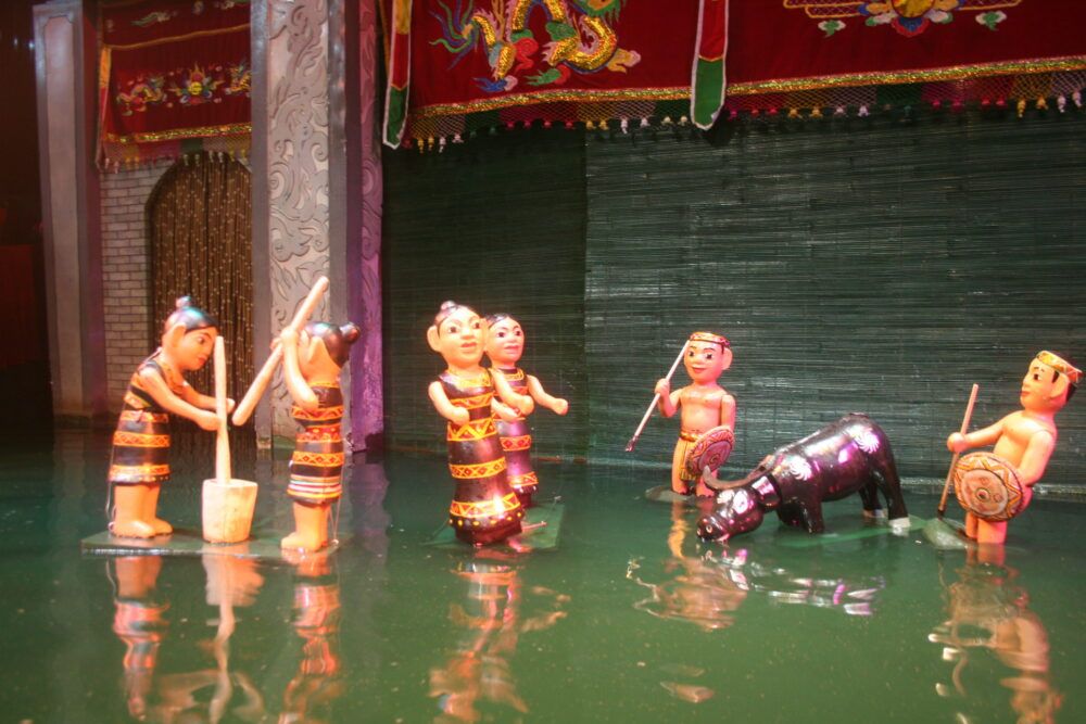 Spectacles de marionnettes aquatiques à Hue et Hoi An