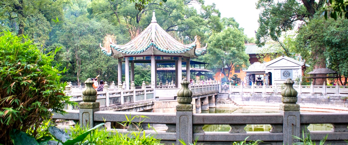 Temple Ngoc Son : un havre de paix dans la ville animée de Hanoi